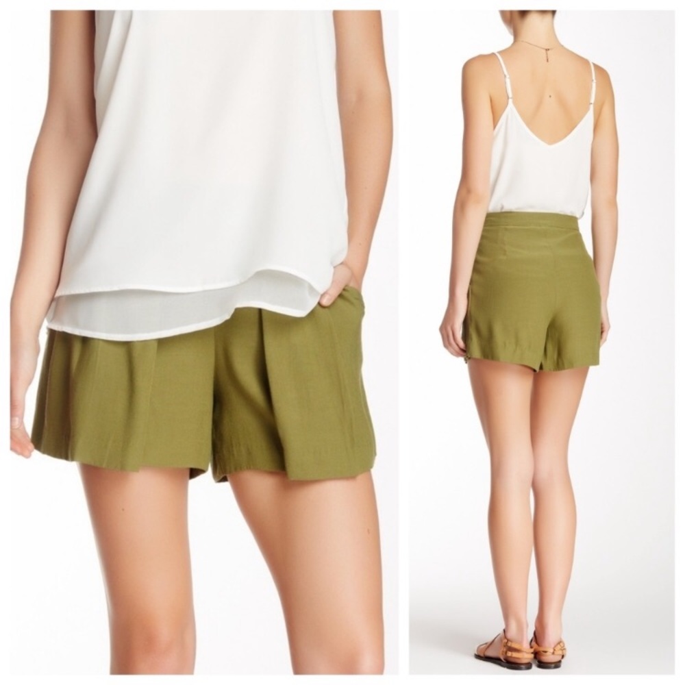 Harlowe & Graham | Pleated Olive green shorts